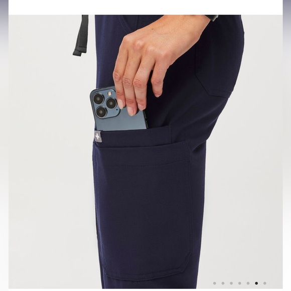 Figs Yola Skinny Scrub Pants - Picture 5 of 9